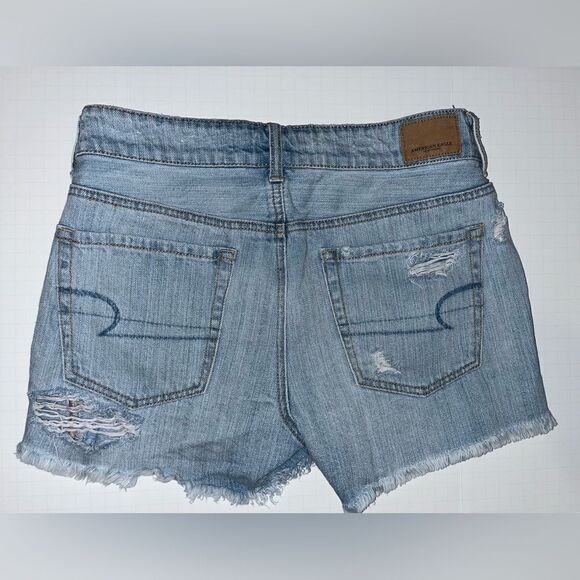 American Eagle TOMGIRL MIDI denim jean shorts distressed destroyed cut-offs SZ 2 - Picture 3 of 4